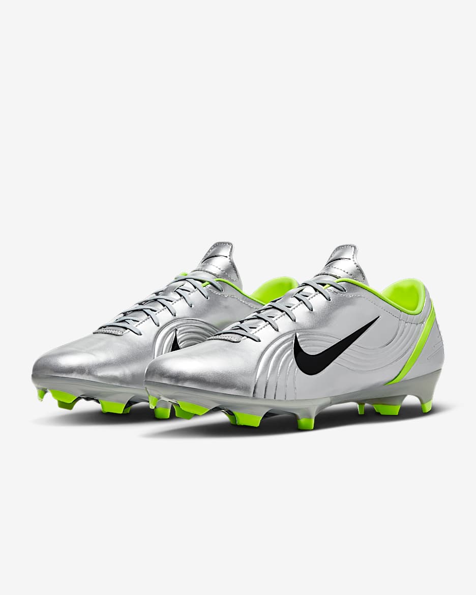 Nike Mercurial Vapor 1 RGN SE FG Low Top Soccer Cleats. Nike